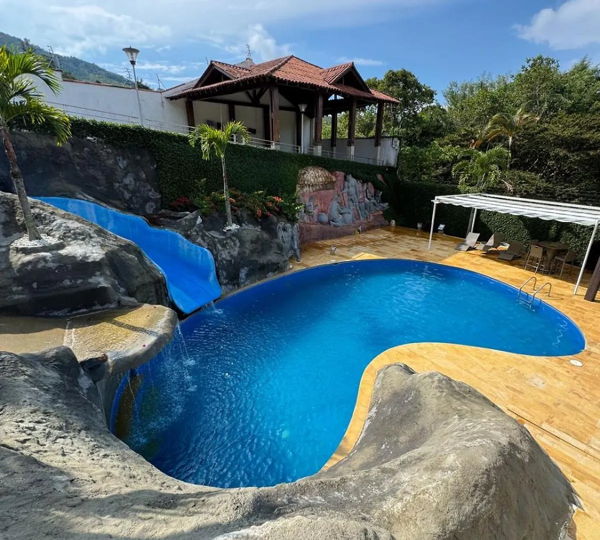 Villa Orion Piscina Y Discoteca Privada K18 Cali 0*,